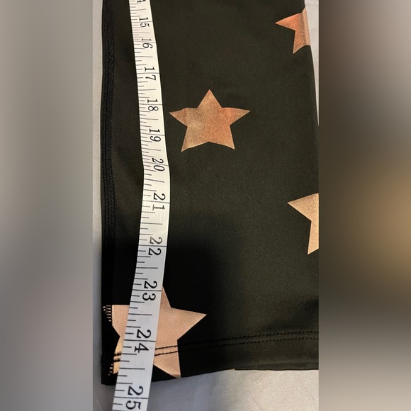 Nanette Lepore Size:L Women Play Compression Leggings Black/ Rose Gold Pocket - Picture 7 of 11